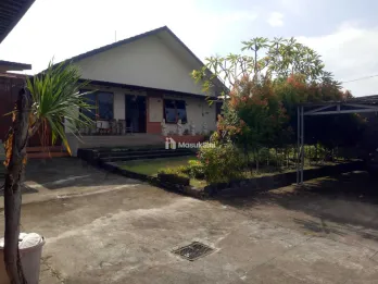 Sewa Min 5 Tahun Rumah 5+1 Kamar Halaman Luas Parkir 10 Mobil Ubung Denpasa