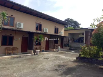 Sewa Min 5 Tahun Rumah 5+1 Kamar Halaman Luas Parkir 10 Mobil Ubung Denpasa