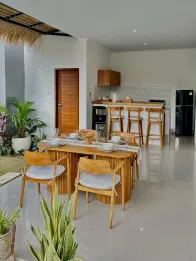 Sewa Min 5 Tahun Villa View Sawah 2 Lantai 2 Kamar Pengubengan Kauh Kerobok