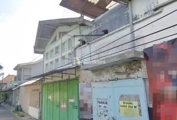 Di Jual Ruko Kosong di Kawasan Kauman Kota Solo Siap Pakai