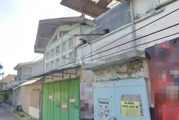 Di Jual Ruko Kosong di Kawasan Kauman Kota Solo Siap Pakai