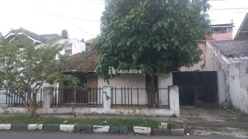 Dijual Hitung Tanah Rumah tua strategis di Margahayu, Bandung