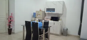 Dijual Murah Rumah 2Lt SHM di Jalan Kutisari Selatan, Surabaya