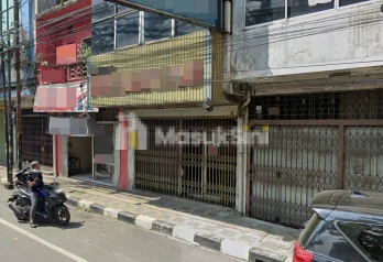 Dijual Ruko Kosong 3 Lantai di Jalan Brigjen Katamso Kota Medan