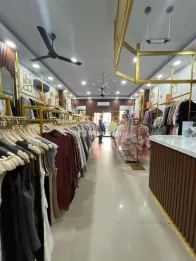 Dijual Ruko Strategis Full Furnished di Komplek J Square