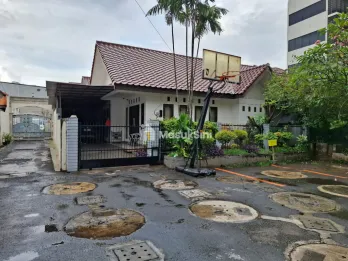 Dijual Rumah 1,5 Lantai di Jalan Keuangan,