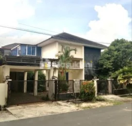 Dijual Rumah 2 Lantai Bagus di Sekupang, Batam