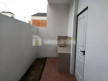 DIJUAL RUMAH 2 LANTAI LOKASI BOCEK KARANGPLOSO MALANG