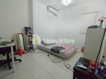 Dijual Rumah 2 Lt, Bagus, Bebas Banjir, Tinggi dari Jalan, BCS Kelapa Gadin