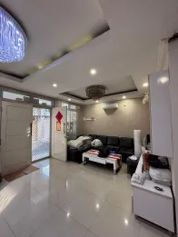 Dijual Rumah 3 Lantai Di Taman Palem Lestari Blok A Cengkareng Jakbar