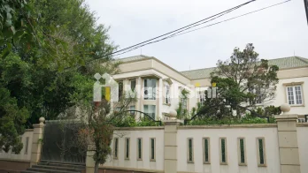 Dijual Rumah di Jalan Permata Indah, Lippo Karawaci, Tangerang