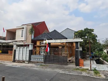 Dijual Rumah Hook di Jl Janti Barat Kota Malang