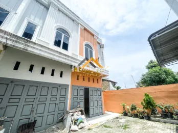 Dijual Rumah Hook di Komplek Hobbit Palace Jalan Kerambik