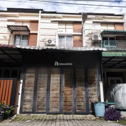 DIJUAL RUMAH KOMPLEK GREEN VILLE