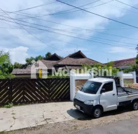 Dijual Rumah Luas di Jalan Wungkal, Semarang