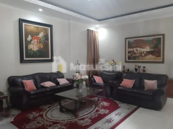 Dijual Rumah Luas di Taman Jati Indah, Depok