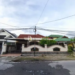 Dijual Rumah Mewah Strategis di Jl. Beringin