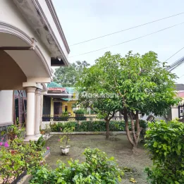 Dijual Rumah Mewah Strategis di Jl. Beringin