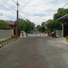 Dijual Rumah Siap Huni di Manyar Kartika, Surabaya