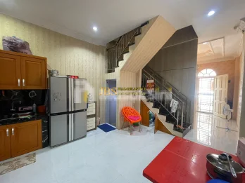 Dijual Townhouse Hook di Komplek Cemara Asri Jalan Katalia Terrace 2