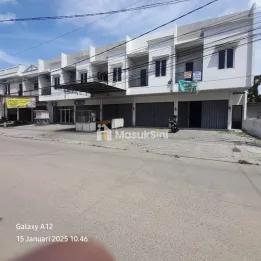 Disewa ruko dengan area bebas banjir di jalan Dahlia Indah Raya
