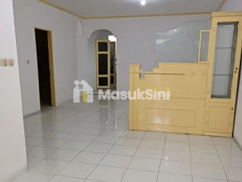 Disewa Rumah Di Komplek Cemara Asri Medan - Jalan Bungur