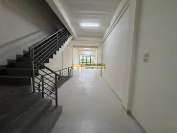 Disewakan Ruko Gandeng di Komplek CBD Polonia Blok AA