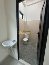 Disewakan Ruko Gandeng di Komplek CBD Polonia Blok AA