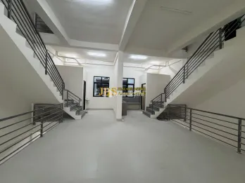 Disewakan Ruko Gandeng Siap Huni di Komplek CBD Polonia Blok AA