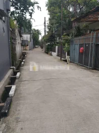 Disewakan Rumah 2 Lt, Bagus, Semi Furnish, Bebas Banjir, BCS