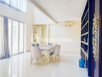 Disewakan Rumah Raya Boulevard PALM BEACH Pakuwon City Surabaya