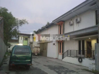 Gudang di Jalan Raya Untung Suropati Kabupaten Grobogan