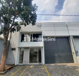 Gudang Siap Pakai di Singosari