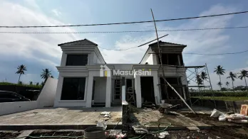 HUNIAN DESAIN MEWAH ALA SULTAN LOKASI KEPANJEN - HARGA 675 JUTA