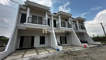 HUNIAN DESAIN MEWAH ALA SULTAN LOKASI KEPANJEN - HARGA 675 JUTA