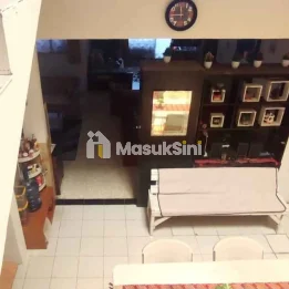 Hunian second terawat lokasi strategis di rawamangun jakarta