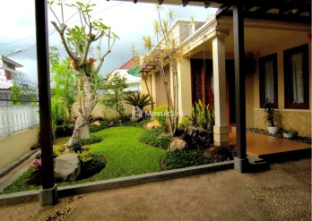 JUAL CEPAT, RUMAH MEWAH NUANSA KAYU DI VILLA PUNCAK TIDAR