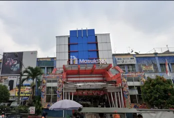 Jual Ruko 2 Unit Kawasan Pusat Grosir Bogor di Jalan Merdeka