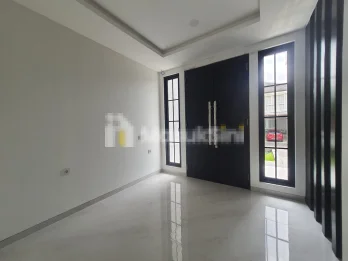 Jual Rumah Baru Mewah di CitraLand, Surabaya.