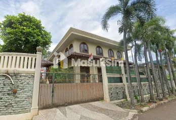 Jual Rumah Mewah di Komplek Perum Taman Kebon Jeruk Jakarta Barat