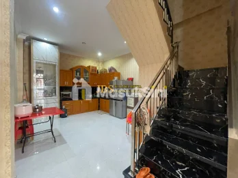 Jual Townhouse Hook di Komplek Cemara Asri Jalan Katalia Terrace 2