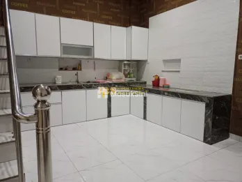 Jual Villa 2,5 Tingkat di Komplek Cemara Asri Jalan Mangga - Medan