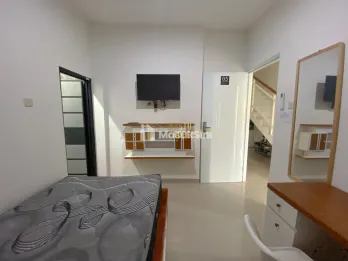 KOST EKSKLUSIF 3,5 LANTAI DI SETURAN, FULL FURNISHED