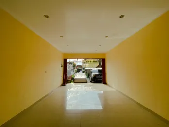 RUKO MURAH DEKAT STASIUN LEMPUYANGAN