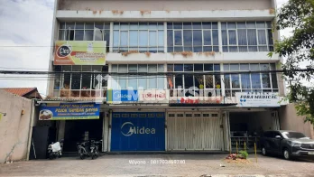 Ruko Rungkut Asri Tengah Dekat McD Lahan Parkir Memadai