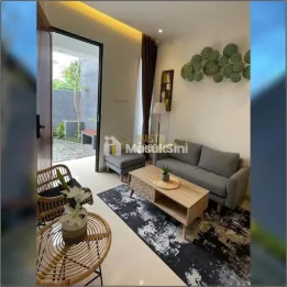 RUMAH 2 LANTAI 900 JUTAAN STRATEGIS DI NGAGLIK