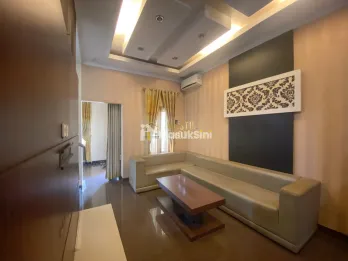 RUMAH 2 LANTAI DI MAGUWOHARJO, DALAM MINI CLUSTER RAPI & NYAMAN