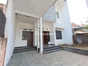 Rumah 2 Lantai Dijual – Villa Bukit Tidar - Merjosari