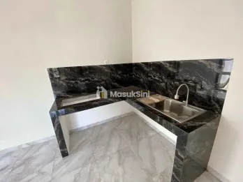 RUMAH 2 LANTAI LOKASI PERUMAHAN POROS KARANGPLOSO MALANG