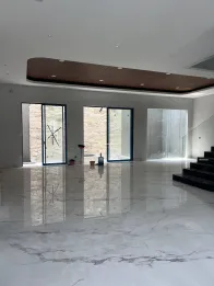 Rumah 3 Lantai @WATERFRONT, selangkah dari CBD Citraland Surabaya